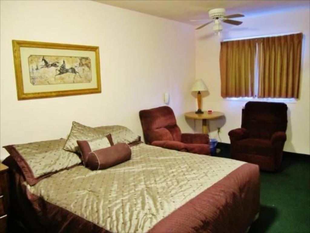 Going To The Sun Inn And Suites Browning Esterno foto