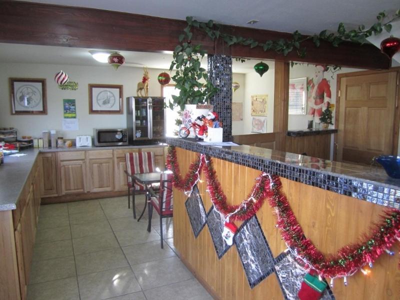 Going To The Sun Inn And Suites Browning Esterno foto